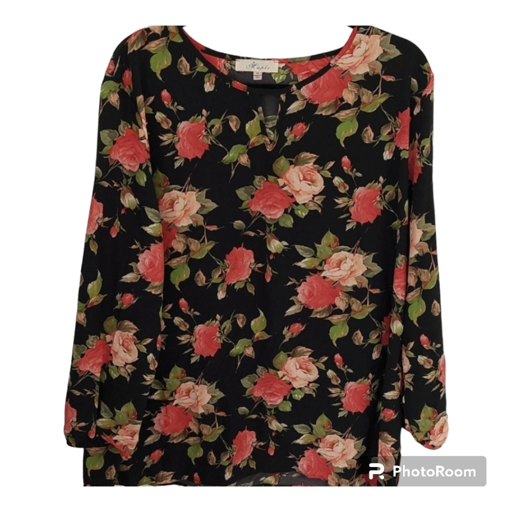 Women's 2X NWOT Black Floral Blouse